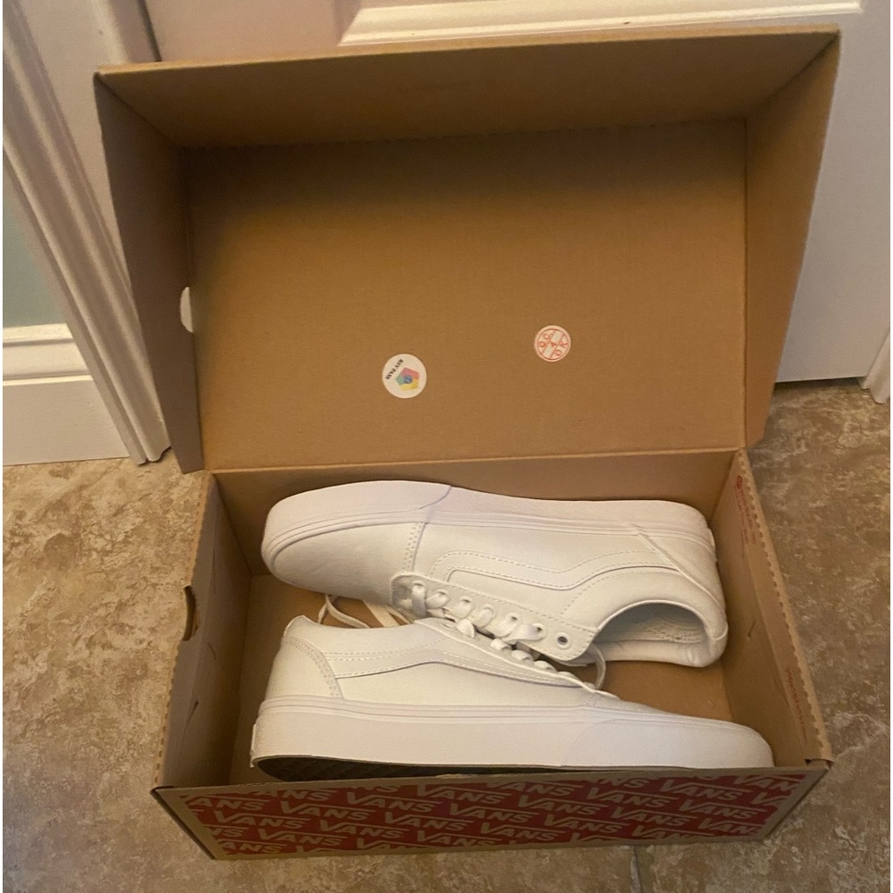 Vans sneakers New in Box